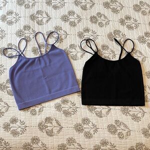 Set of Two Ribbed Crop Tops - Black and Purple size xs